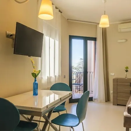 In Mit Terrasse Apartment